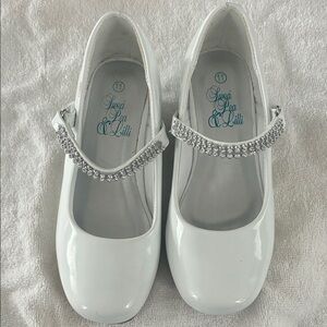 Elegant White Kids Dress Shoes with Rhinestone Strap